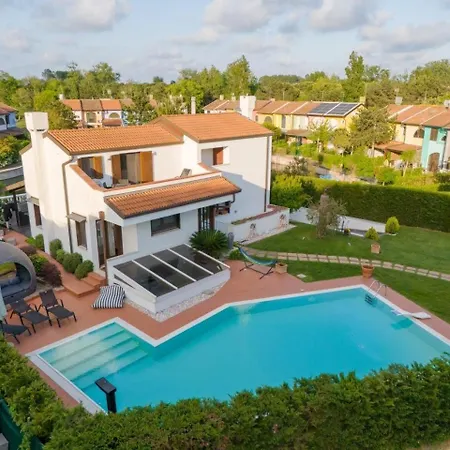 Villa Lucia Albarella Island