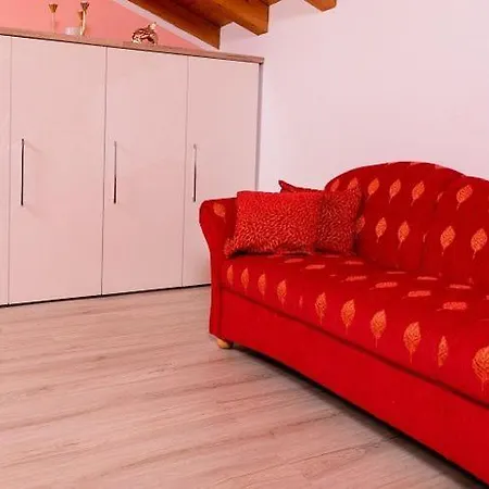Lucia Villa Albarella Island