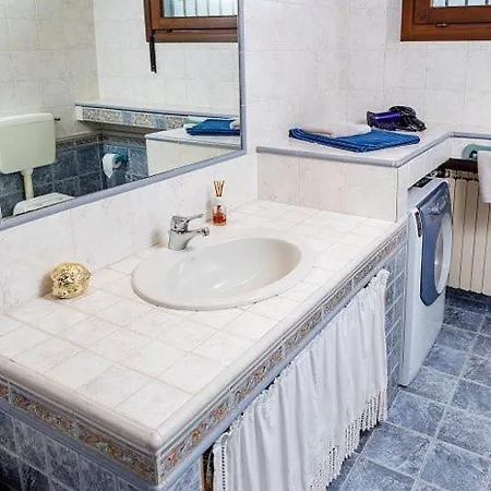 Lucia Villa Albarella Island
